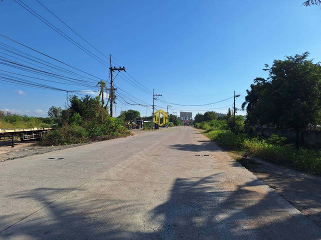 โรงงานให้เช่า 4032 ตรม. ใกล้ท่าเรือแหลมฉบัง อ.ศรีราชา ชลบุรี