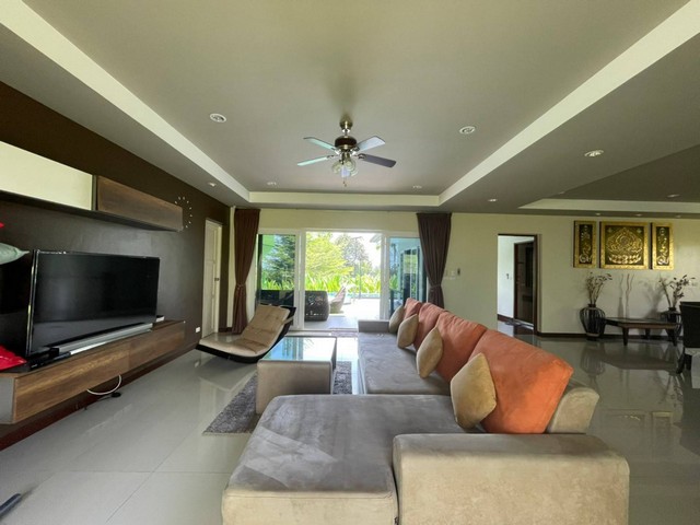 Thalang-Yamu Luxury Pool Villa 3 Bedrooms 3 Bathrooms 