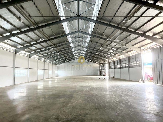 โกดังให้เช่า 1425 ตรม. ใกล้ถนนสุขุมวิทสายเก่า จ.สมุทรปราการ