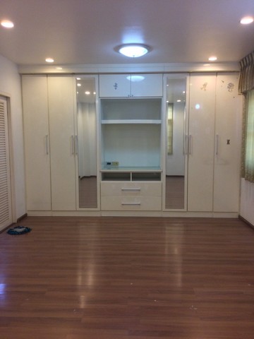 ขายบ้านเดี่ยว 3 ชั้น หมู่บ้านวิชั่นวิลล์ 2 ขนาด 4นอน 4น้ำ บางกะปิ กรุงเทพ