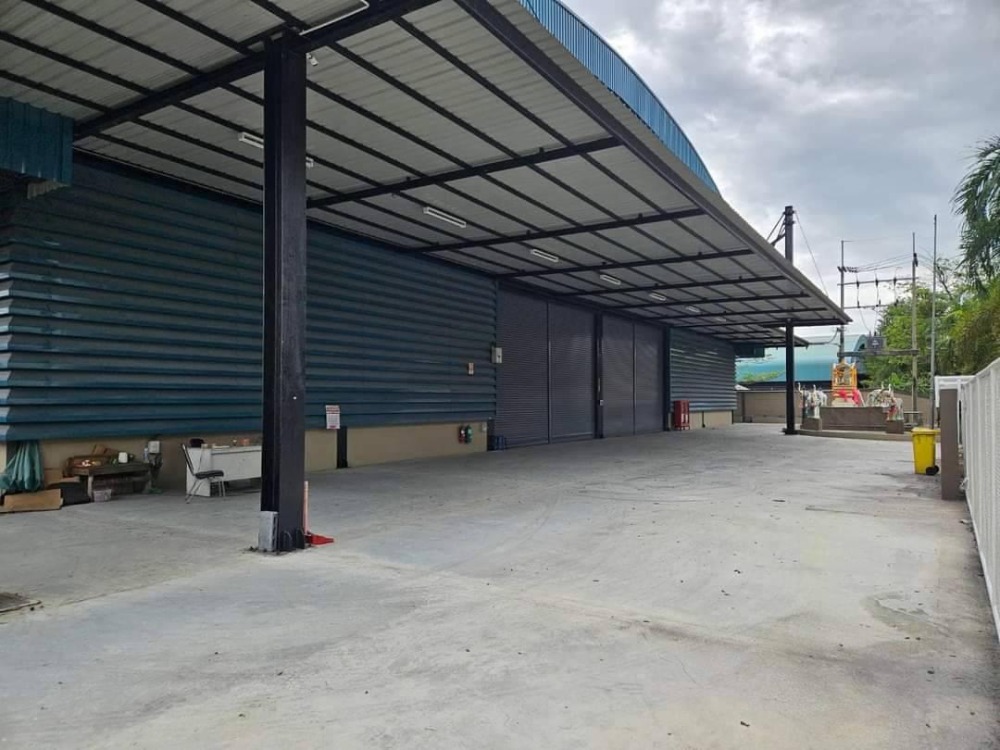 ให้เช่าคลังสินค้าในนิคมอุตสาหกรรมแหลมฉบังเขตFreezone1 พท.9,000 ตร.ม.พร้อมอาคารสำนักงาน