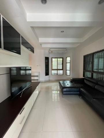 EPL-HS0994 ขายบ้านเดี่ยว 2 ชั้น  หมู่บ้านชวนชื่นซิตี้ วัชรพล รามอินทรา 65 พื้นที่ : 63 ตร.ว พื้นที่ใช้สอย : 180 ตร.ม.3 ห้องนอน 2 ห้องน้ำ 