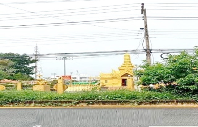 ลาดร่มหุบ 76ตรว. ขาย-เช่าอาคารพาณิชย์3ชั้นครึ่ง 4คูหา เชื่อมกัน 4นอน 5น้ำ 5จอดรถ 605ตรม 