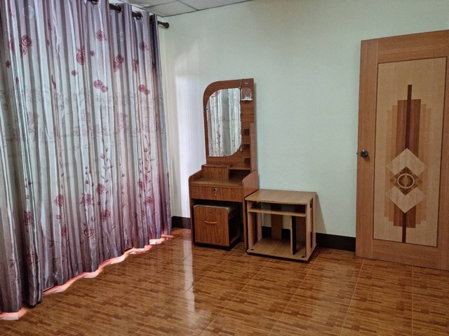 ขายตึก 2 ชั้นครึ่ง หลังแมคโคร ระยอง มี built in ตู้ยาพร้อมแล้ว