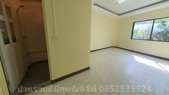 ให้เช่าตึก4ชั้น2คูหา35ตรว. เพื่อประกอบธุรกิจติดสถานีรถไฟฟ้ามีนบุรี ตลาดมีน ถนนรามอินทรา มีนบุรี กรุงเทพมหานคร