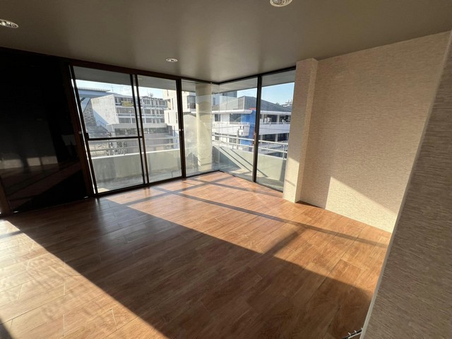 ให้เช่าสำนักงาน 4ชั้น พื้นที่ใช้สอย 280 ซอยอ่อนนุช 62 อยู่ใกล้สถานีรถไฟฟ้าศรีนุช