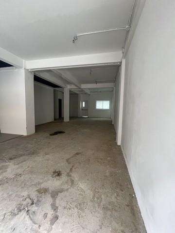 ให้เช่าอาคารพาณิชย์ 2 คูหา 5 ชั้น พร้อมลิฟท์ ย่านธนิยะ สีลม ศาลาแดง 