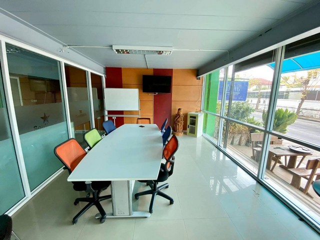 ขายถูกมาก อาคารพาณิชย์ หมู่บ้านสถาพร 2 คูหา 4 ชั้น ทุบเข้าหากันแล้ว ติดโลตัสคลองสี่ อ.ธัญบุรี ปทุมธานี