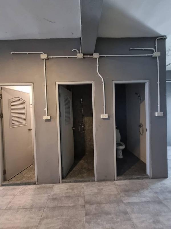 EPL-BR0050 ให้เช่า อาคารพาณิชย์ 2 คูหา 3 ชั้น ดอนเมือง ซ.วิภาวดี 33 ตรงข้ามฐานทัพอากาศ 4 ห้องนอน 6 ห้องน้ำ 128 ตารางเมตร 