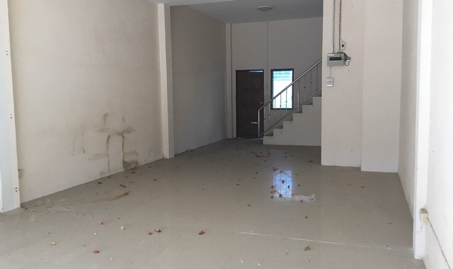 ขายอาคารพาณิชย์ใกล้ โรงพยาบาลปราณบุรี อำเภอปราณบุรี จังหวัดประจวบคีรีขันธ์ PKK04-05964