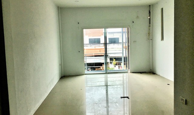 ขายอาคารพาณิชย์ใกล้ บุญถาวร สาขาหัวหิน อำเภอหัวหิน จังหวัดประจวบคีรีขันธ์ PKK04-05887