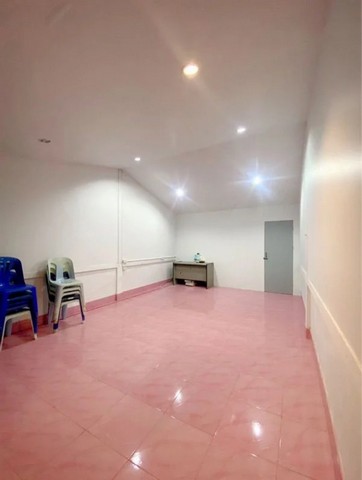 ขายบ้านอาคารพาณิชย์ ท๊อปแลนด์ ติดกับตลาดนัดไดโนเสาร์เก่า หัวหิน จังหวัดประจวบคีรีขันธ์