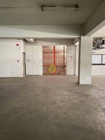 โกดังให้เช่าพื้นที่ใช้สอย 1960 ตรม. ถนนบางนา-ตราด กม.5 สมุทรปราการ