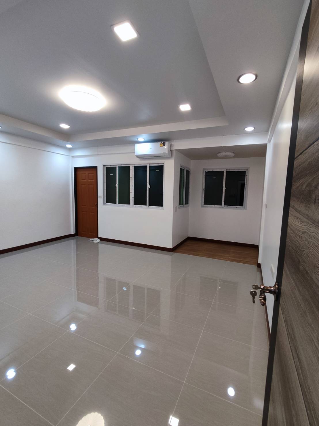 ขายทาวน์โฮม2ชั้น สุขุมวิท68 เนื้อที่ 20 ตรว   ใกล้BTSอุดมสุข บางนา เพิ่งรีโนเวทใหม่