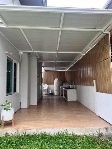 POR3596 ขายบ้าน หมู่บ้าน มัณฑนา ศรีนครินทร์-ร่มเกล้า ถ.เคหะร่มเกล้า แขวงมีนบุรี เขตมีนบุรี ต่อเติมครัว เฟอร์บางส่วน เดินทางสะดวก