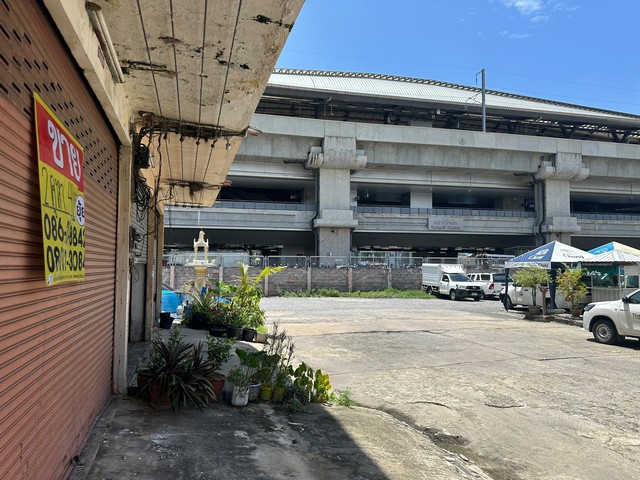 ขายอาคารพาณิชย์ 3.5 ชั้น 2 คูหา ซอยรังสิต-ปทุมธานี16 ย่านธุรกิจ ติดรถไฟฟ้าสาย BTS สีแดง  ZT292 