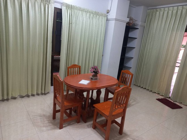 บ้านเดี่ยว2ชั้น ให้เช่า 100 ตรว. หมู่บ้านราชธานี อยู่ถนนเลียบคลองห้า