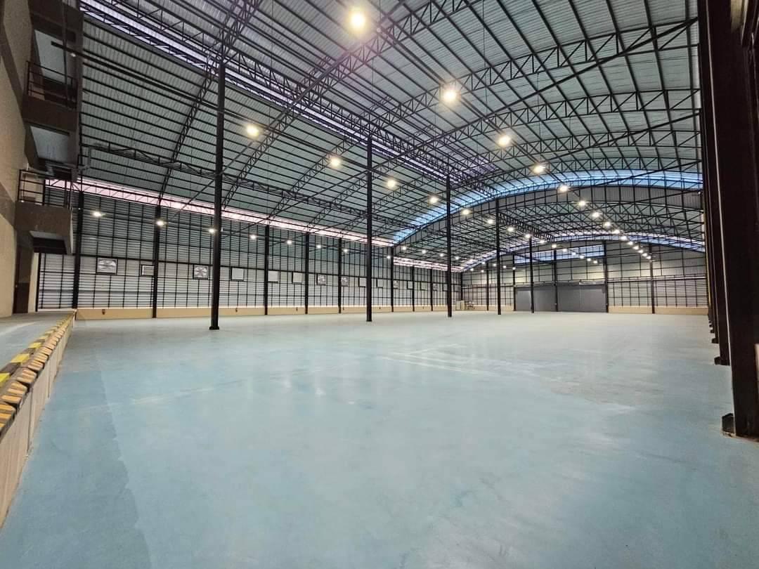 ให้เช่าคลังสินค้าในนิคมอุตสาหกรรมแหลมฉบัง เขต Freezone1 พท.9,000 ตร.ม.