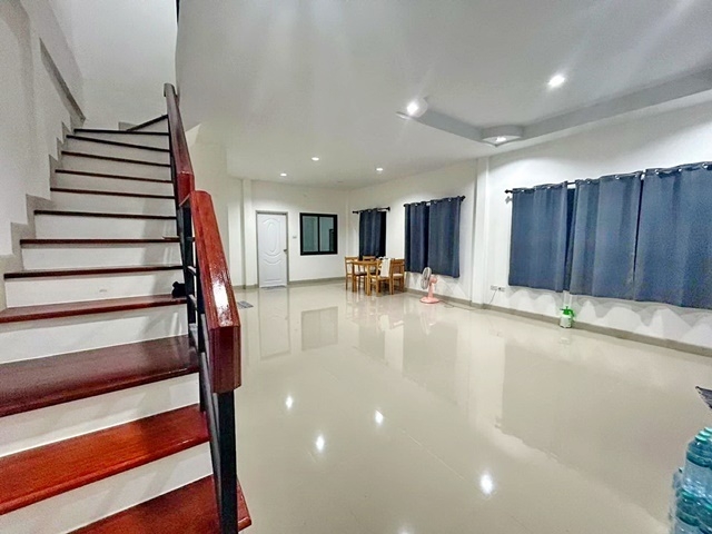  สระบุรี ให้เช่าทาวน์โฮม 2 ชั้น เลี้ยงสัตว์ได้ 22ตรว. พิชิตวิทยา 162ตรม. 3นอน โรบินสัน2น้ำ 2จอดรถ 1แอร์