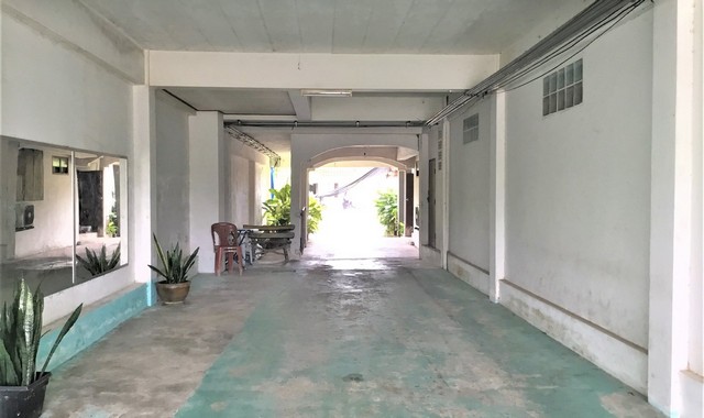 ขายอาคารพาณิชย์ใกล้ โรงพยาบาล ท่าแซะ อำเภอท่าแซะ จังหวัดชุมพร PKK04-05402