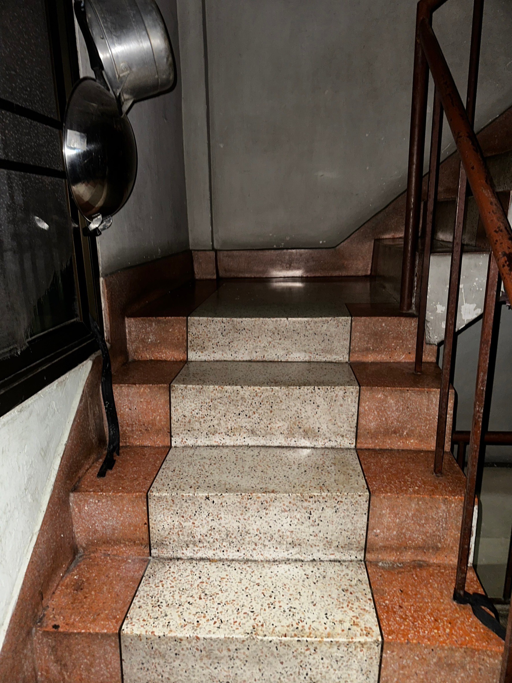 ขายตึกแถว ใกล้ MRT สามยอด ตลาดพาหุรัด ปากคลองตลาด