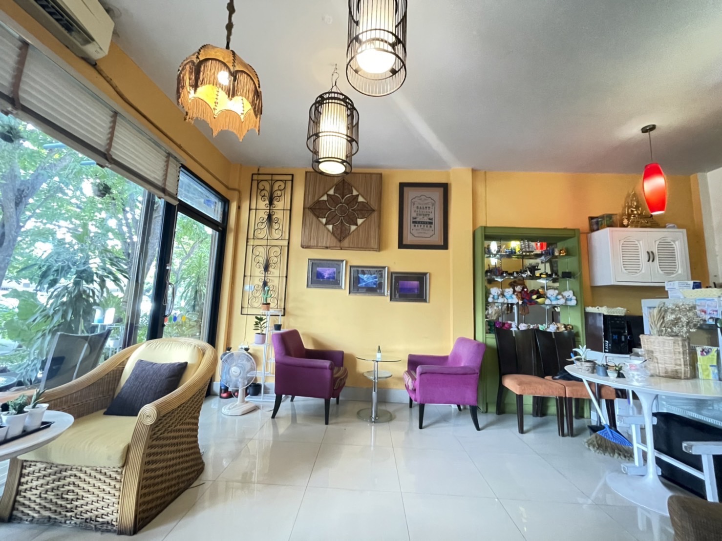เซ้งร้านกาแฟ ถ.เสรีไทย