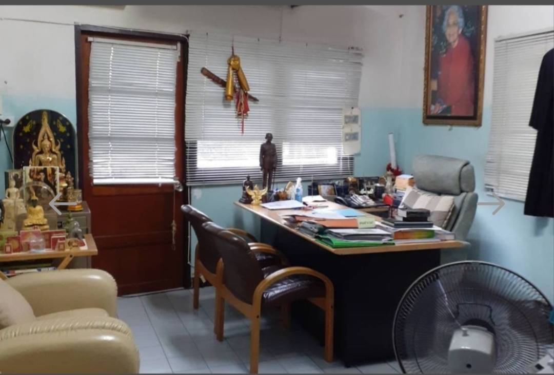 ขาย/เช่าตึกอาคารพาณิชย์2คูหา4ชั้นติดถนนอยู่ใจกลางเมือง จ.สมุทรปราการ