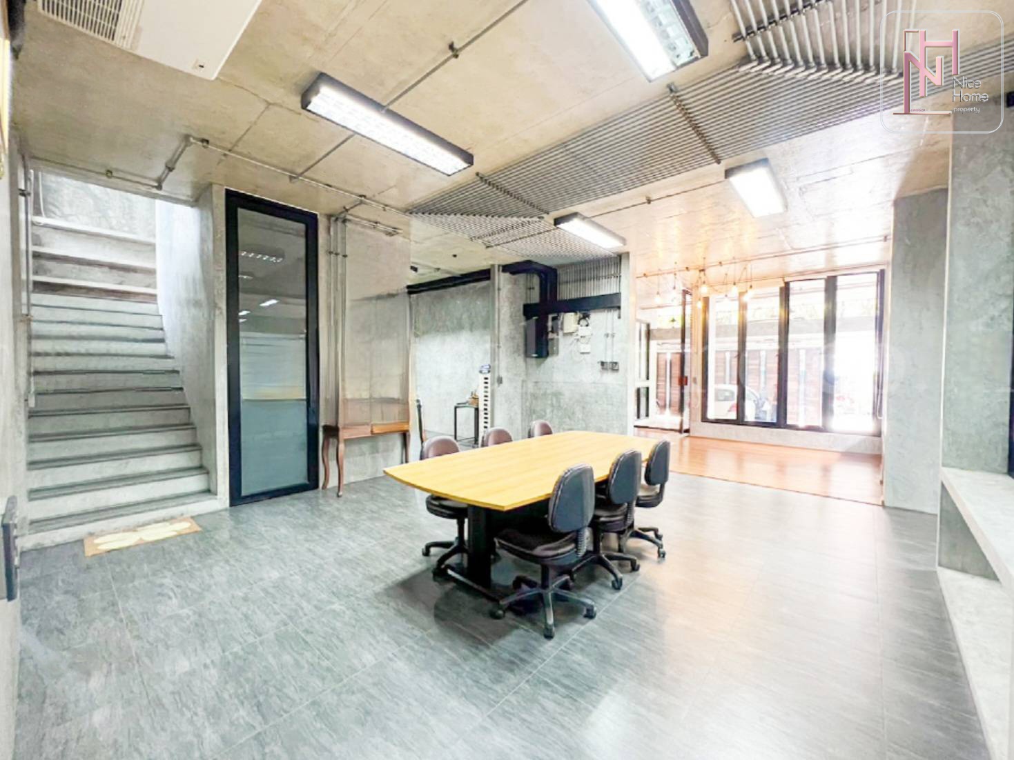 ขายโฮมออฟฟิศ 3 ชั้น ซอยรามคำแหง 118 ตกแต่งสไตล์ Modern Loft เหมาะทำธุระกิจ ⭐️