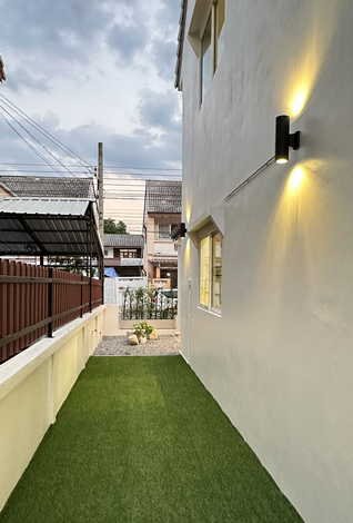 ขายทาวน์เฮ้าส์ 2ชั้น บ้านสวน72 หลังมุม รีโนเวทใหม่ ทำเลดี เข้า-ออกได้ 2 ทางถนนประชาอุทิศ และ ถนนกาญจนาภิเษก 