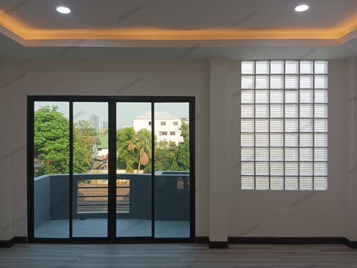 ขายด่วน ทาวน์โฮม 3 ชั้น 32 ตร.วา โซนถนนราชพฤกษ์ รีโนเวทใหม่ทั้งหลัง วัสดุอย่างดีพร้อมอยู่ ทำเลคุณภาพใกล้รถไฟฟ้า