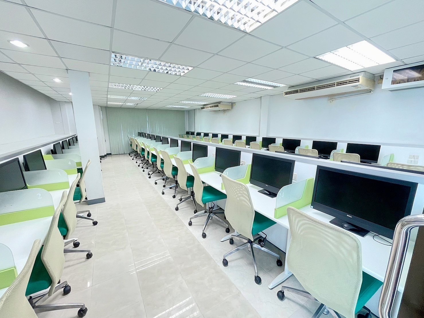 พื้นที่แบ่งให้เช่า อาคารพาณิชย์ 2 คูหา 5 ชั้น 