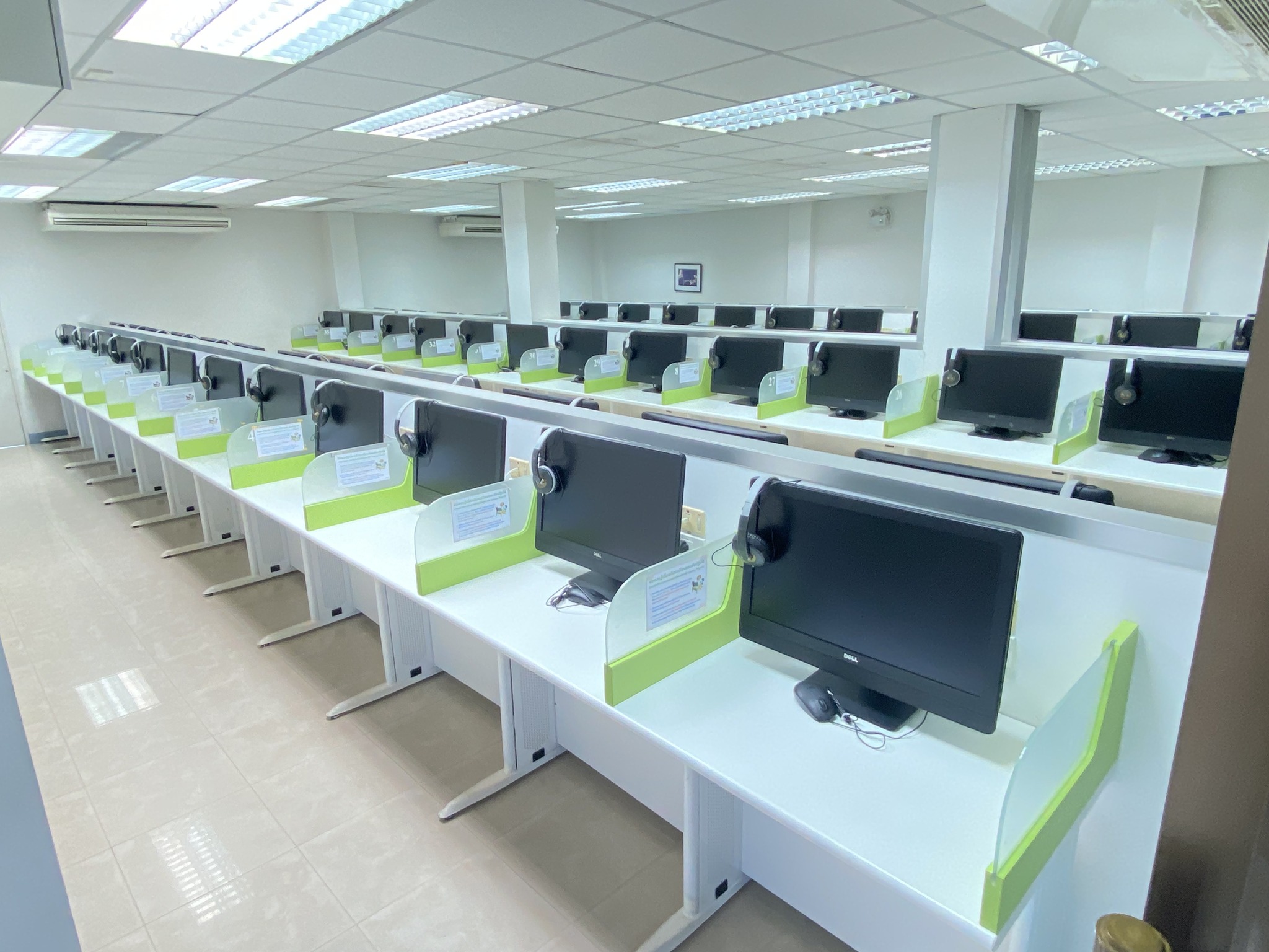 มีพื้นที่แบ่งให้เช่า อาคารพาณิชย์ 3 คูหา 5 ชั้น