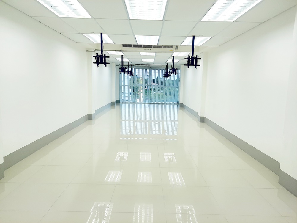 พื้นที่แบ่งให้เช่า อาคารพาณิชย์ 4 คูหา 5 ชั้น ร้อยเอ็ด