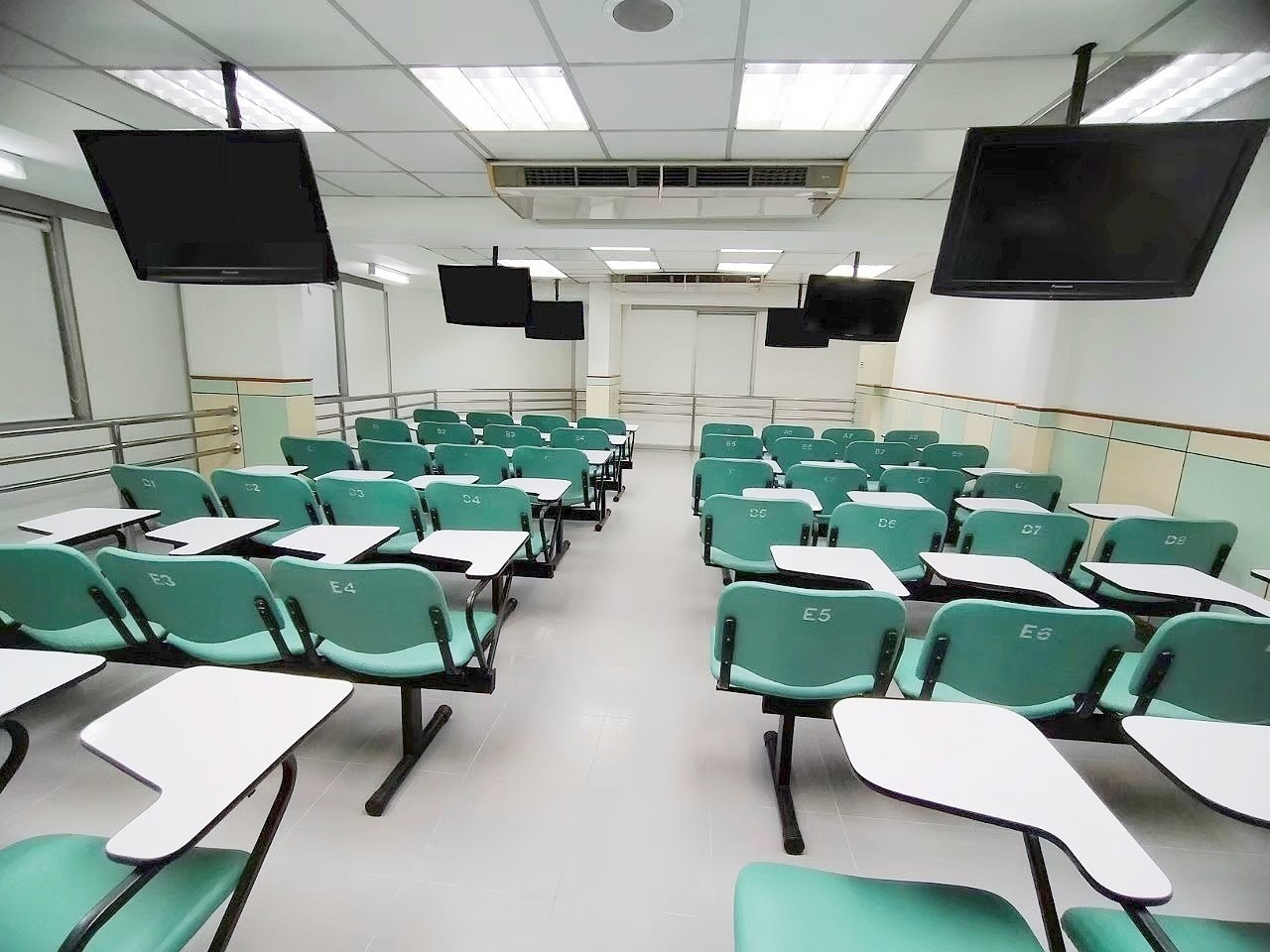 **พื้นที่แบ่งให้เช่า