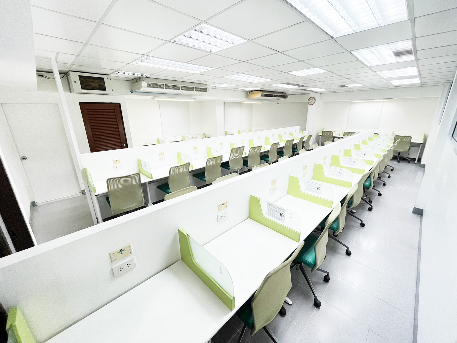 **พื้นที่แบ่งให้เช่า