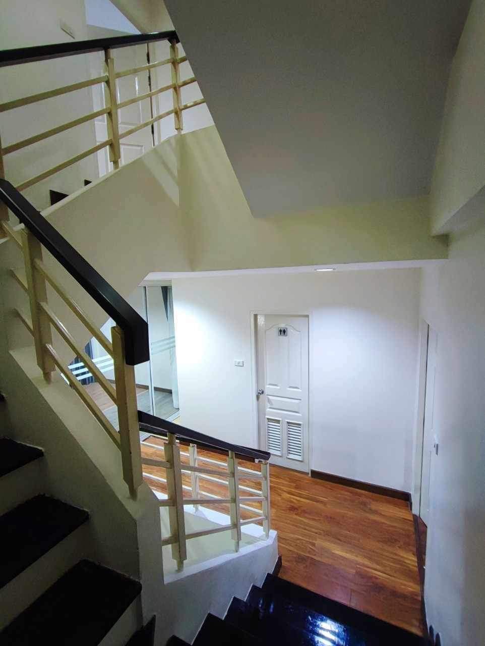 ด่วนให้เช่าโฮมออฟฟิศ ใกล้ห้างซีคอนศรีนครินทร์