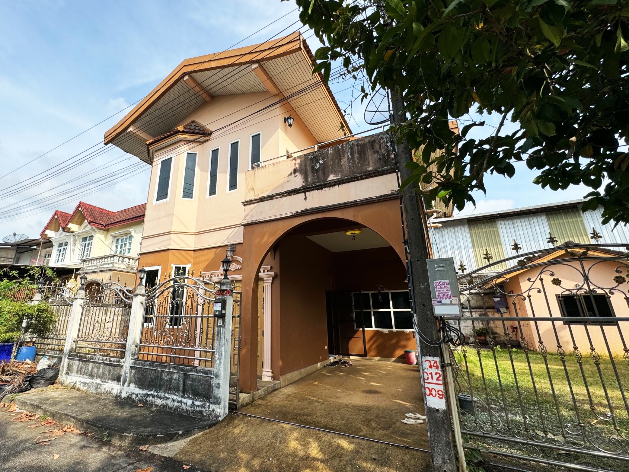 ขายบ้านเดี่ยว 2ชั้น พร้อมที่ดิน 80ตรว. หมู่บ้านอนุภาษมโนรมย์1 โซนวิชิต เมืองภูเก็ต (เจ้าของขายเอง)