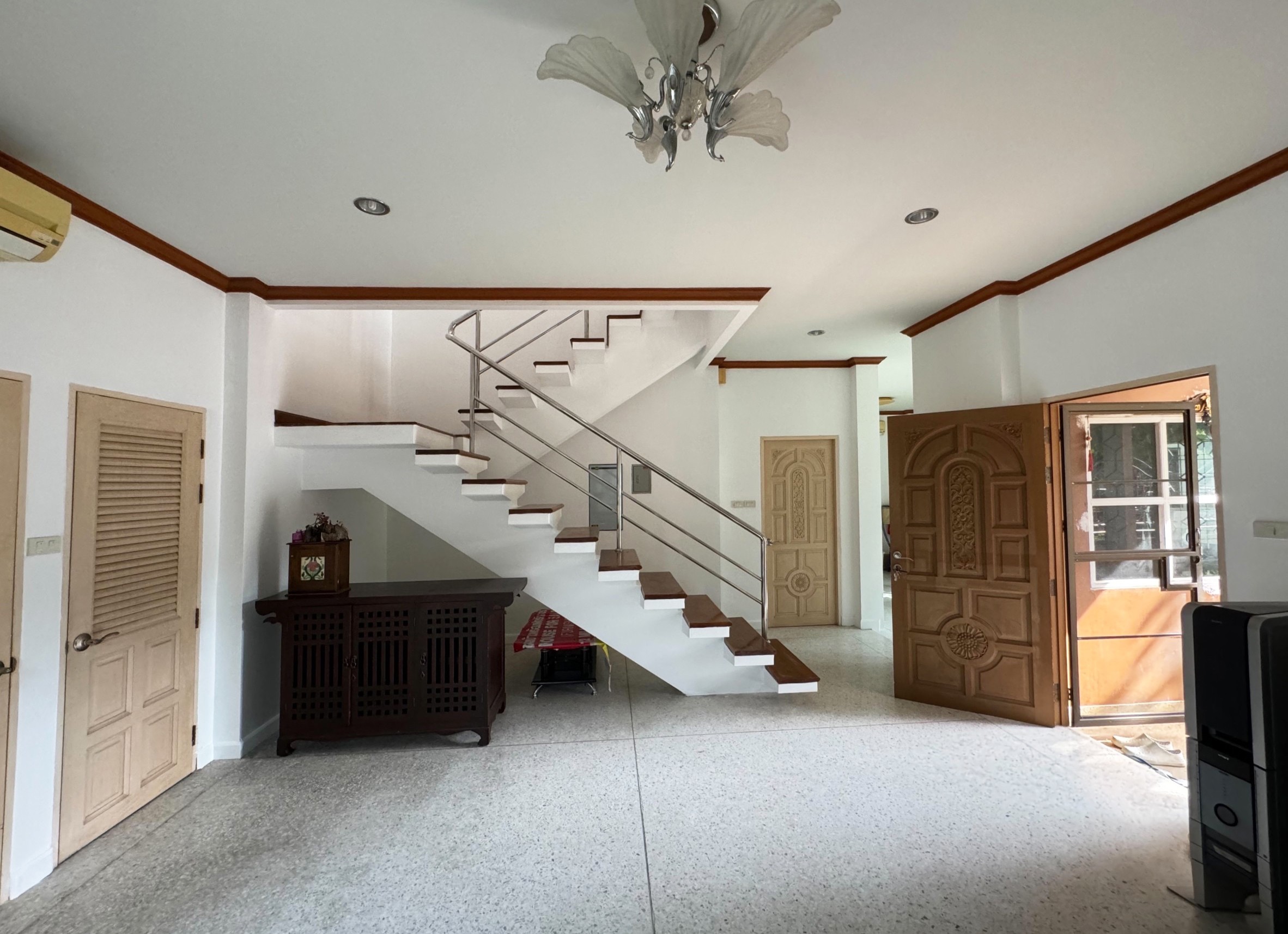 ขายบ้านเดี่ยว 2ชั้น พร้อมที่ดิน 80ตรว. หมู่บ้านอนุภาษมโนรมย์1 โซนวิชิต เมืองภูเก็ต (เจ้าของขายเอง)