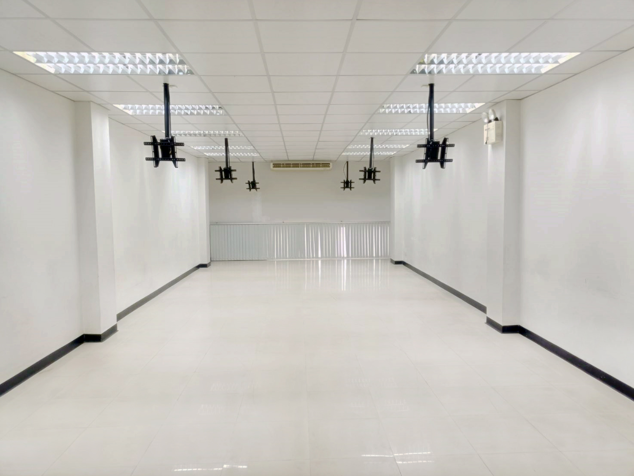 พื้นที่แบ่งให้เช่า.. อาคารพาณิชย์ 5 คูหา 6 ชั้น