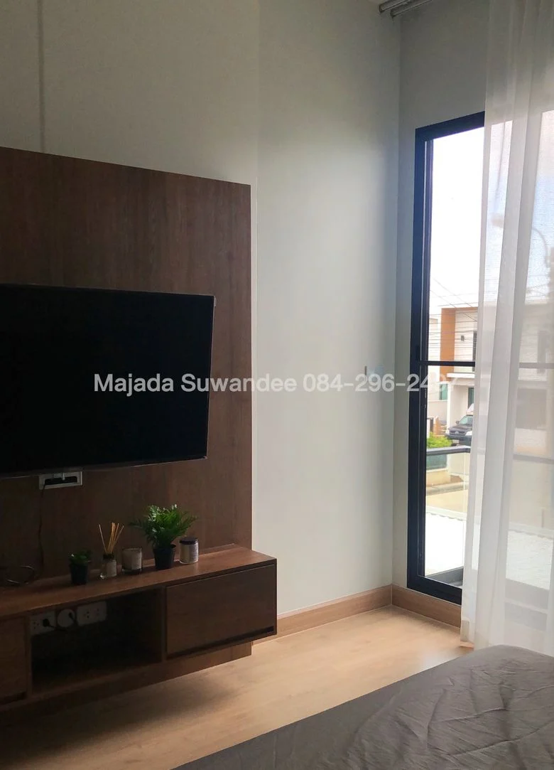 ขายบ้านแฝดหลังมุม 5 นาทีถึง Mega Bangna สภาพใหม่มาก โครงการโคโม่ เบียงก้า บางนา (COMO Bianca – Bangna) 