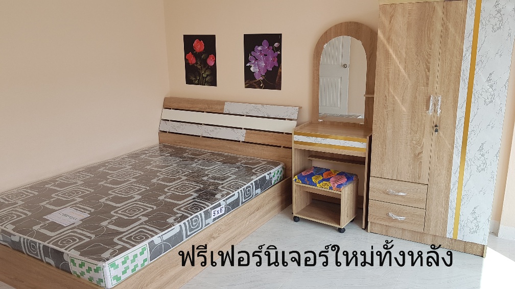 ขายหมู่บ้านวงศ์ชัยนครถนนรัตนาธิเบศเดินมาbtsได้สถานีบางรักใหญ่
