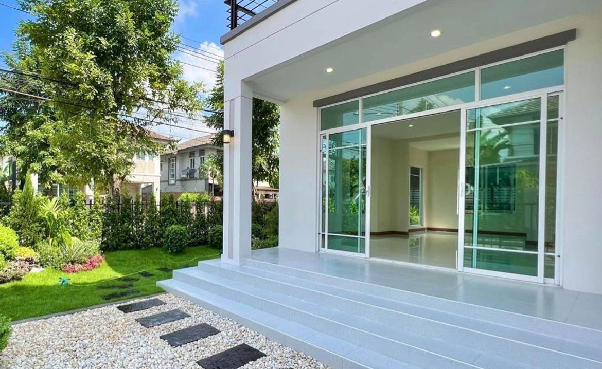 ขายด่วนบ้านสวย เดอะแพลนท์ พระราม 9 วงแหวน 2 (โครงการของพฤษภาเรียลเอสเตร็จ)