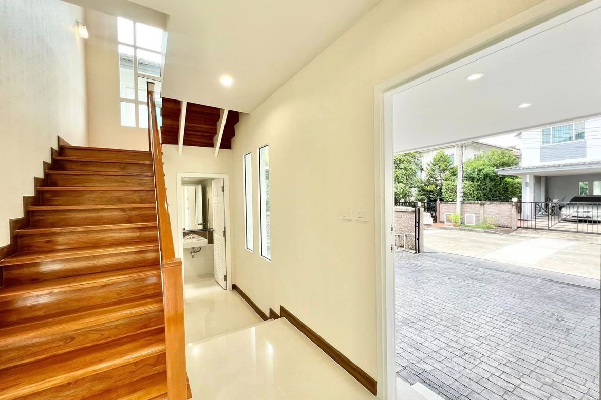 ขายด่วนบ้านสวย เดอะแพลนท์ พระราม 9 วงแหวน 2 (โครงการของพฤษภาเรียลเอสเตร็จ)