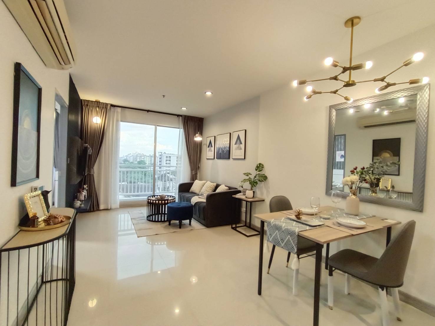 ขายคอนโด Sukhumvit Plus condominium (By Sansiri) for sell ห้อง Renovate สวยหรู ทำเลดี หัวมุมพระราม 4 -สุขุมวิท