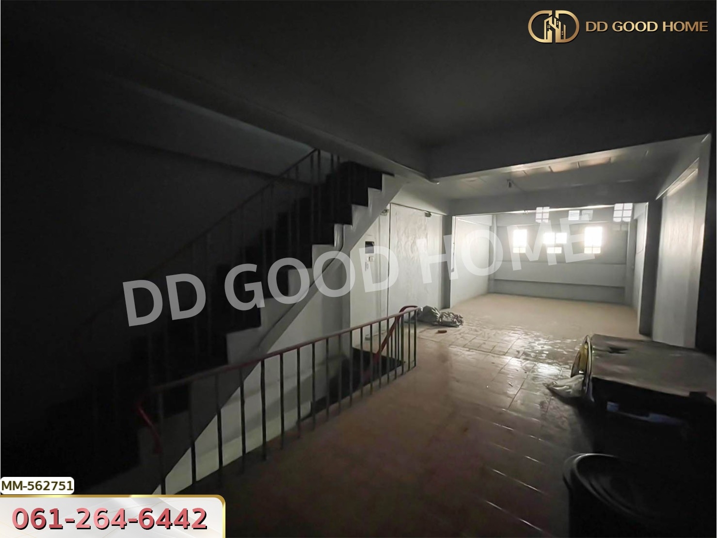 อาคารพาณิชย์ หมู่บ้านเจริญสุขโครงการ 3 ราชบุรี เหมาะทำรีโนเวทเป็นหอพัก