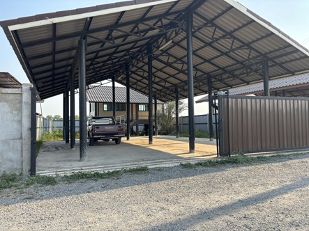 โกดัง โรงงาน อ็อฟฟิศ บ้านพักอาศัยให้เช่า ให้เช่า ย่านนิมิตรใหม่-ไมตรีจิต เขตคลองสามวา กทม พื้นที่95ตารางวา ราคา16,000บาทต่อเดือน สนใจสอบถามโทร 0825929045 หรือ0647971909