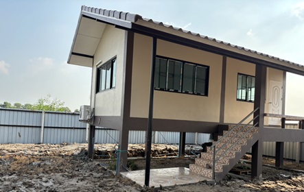 โกดัง โรงงาน อ็อฟฟิศ บ้านพักอาศัยให้เช่า ให้เช่า ย่านนิมิตรใหม่-ไมตรีจิต เขตคลองสามวา กทม พื้นที่95ตารางวา ราคา16,000บาทต่อเดือน สนใจสอบถามโทร 0825929045 หรือ0647971909