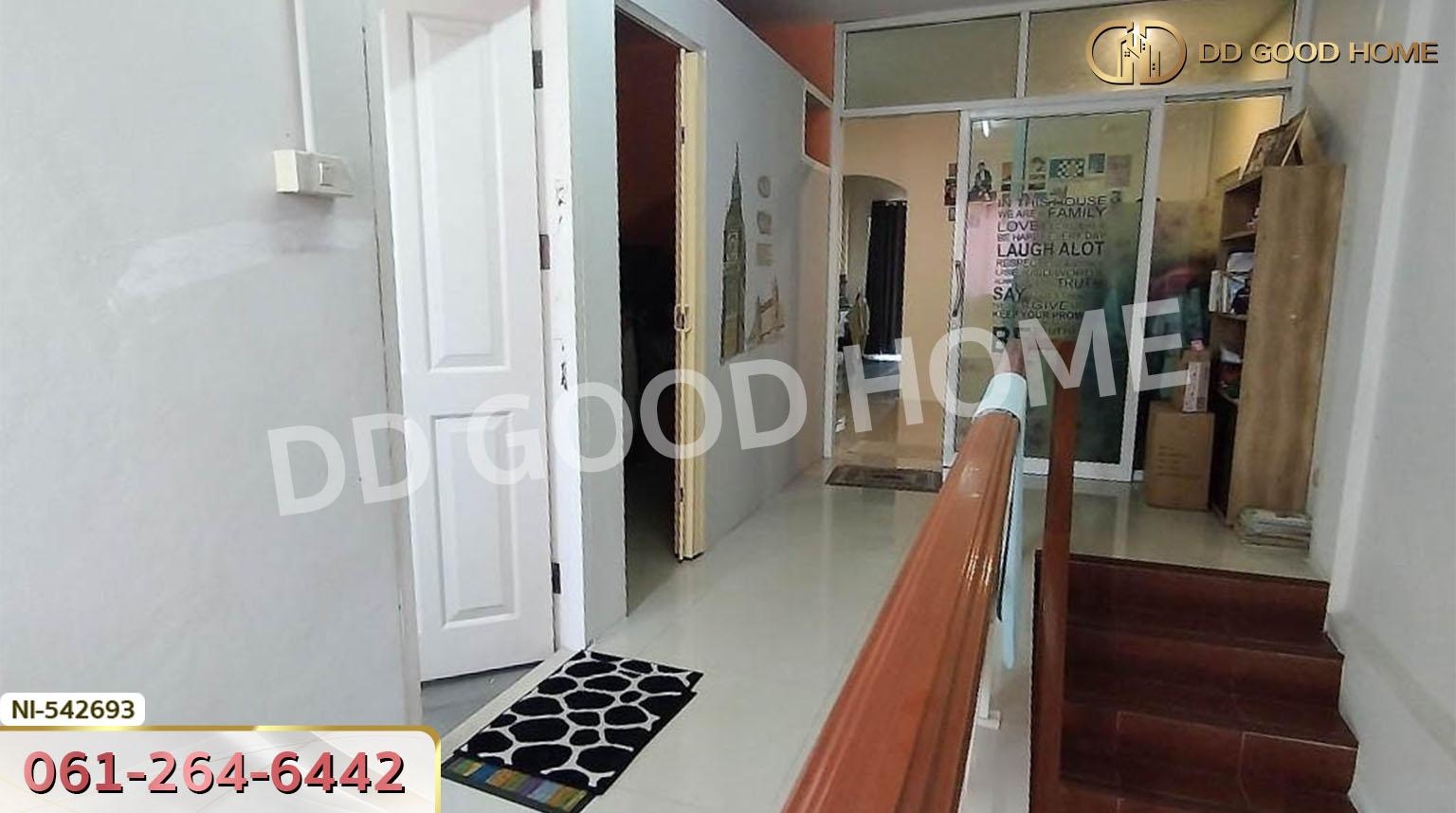 อาคารพาณิชย์ ถ.กบินทร์บุรี-ปักธงชัย อ.กบินทร์บุรี ปราจีนบุรี