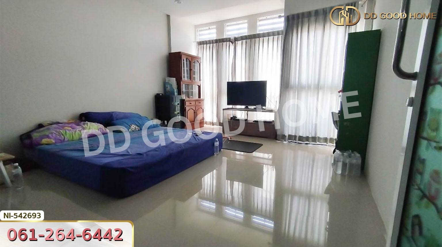 อาคารพาณิชย์ ถ.กบินทร์บุรี-ปักธงชัย อ.กบินทร์บุรี ปราจีนบุรี