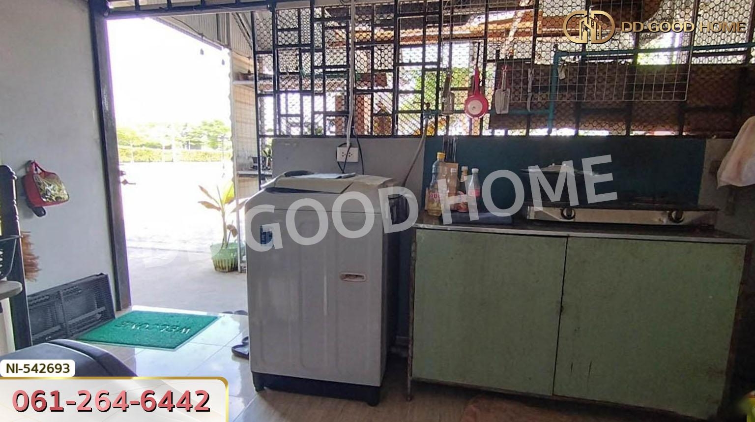 อาคารพาณิชย์ ถ.กบินทร์บุรี-ปักธงชัย อ.กบินทร์บุรี ปราจีนบุรี